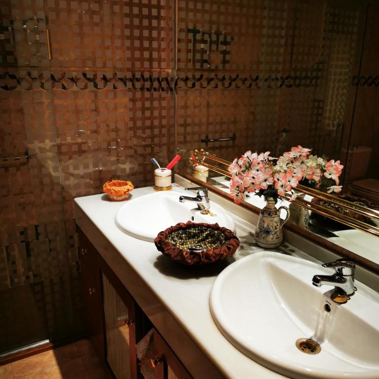 Casa Luisa - Three-Bedroom Apartment - 2