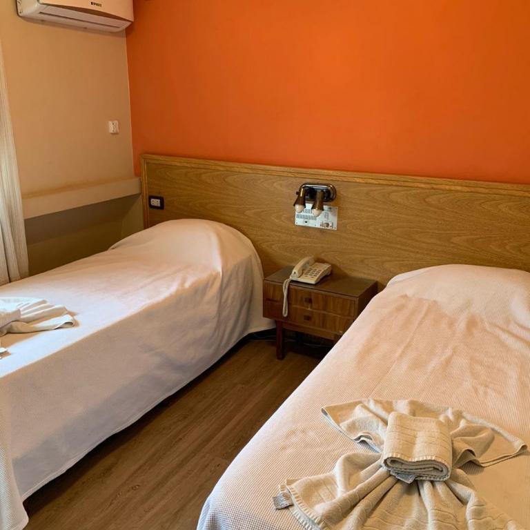 Hotel GHC - Habitación Doble Estándar - 2 camas - 5