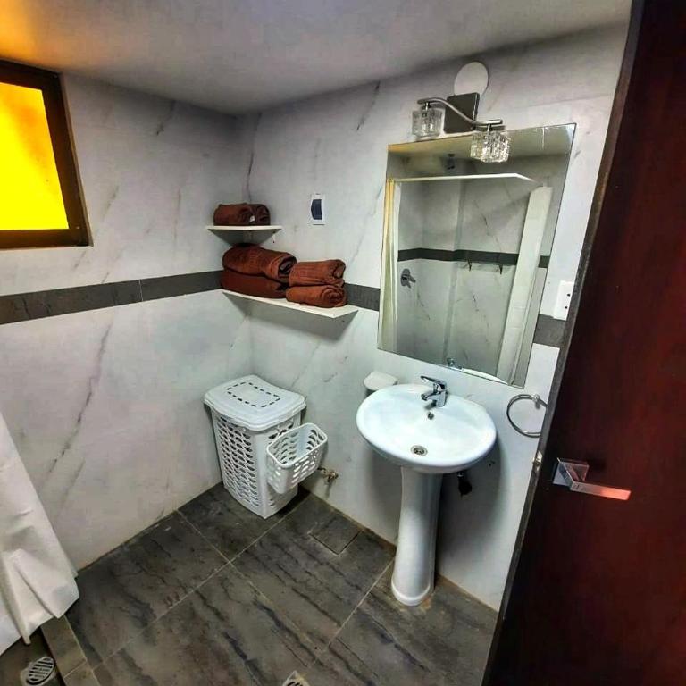 Zona Sur - Acogedor departamento completo - URBEANDINA - Two-Bedroom Apartment - 16