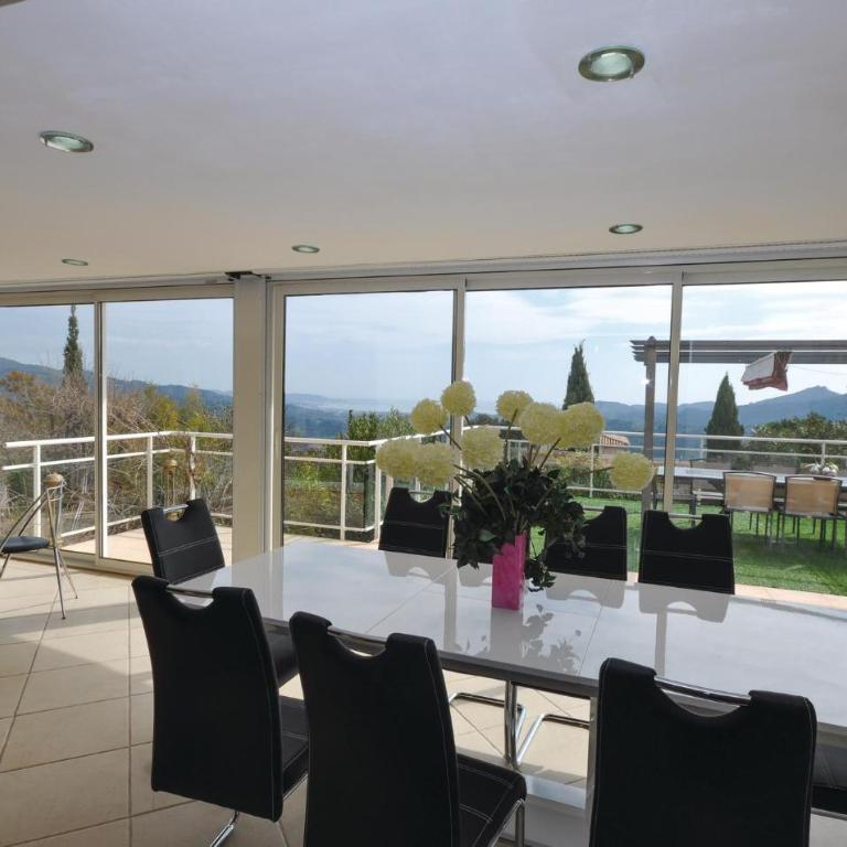 Pet Friendly Home In Les Adrets - Casa Vacanza con 5 Camere da Letto - 5
