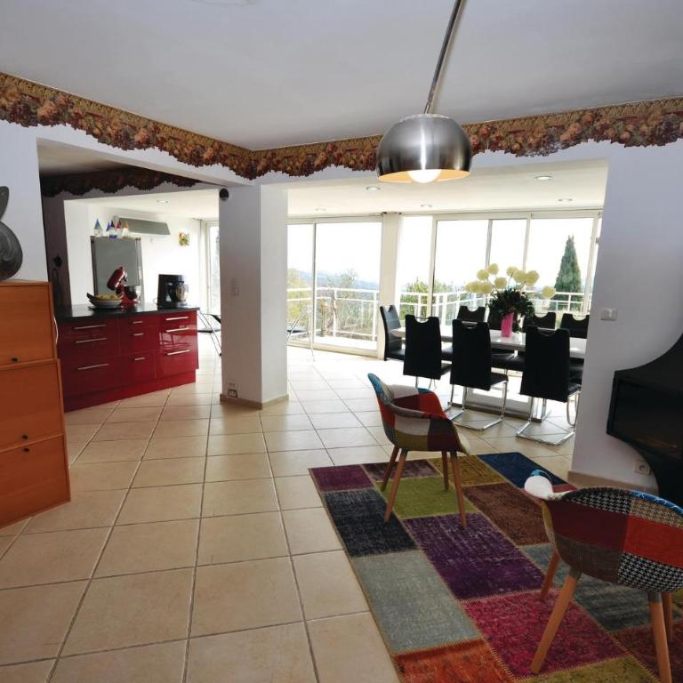 Pet Friendly Home In Les Adrets - Casa Vacanza con 5 Camere da Letto - 24