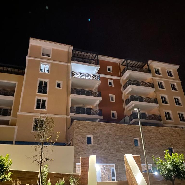 Bel Appartement au calme avec parking - Appartement 1 Chambre - 14