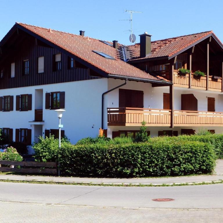 Landhaus Bergidyll - Ferienwohnung Kapellenblick - Apartment mit Blick auf die Berge - 25