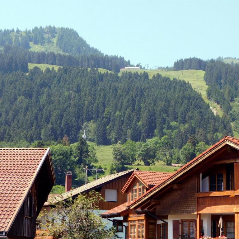Landhaus Bergidyll - Ferienwohnung Kapellenblick - Apartment mit Blick auf die Berge - 28