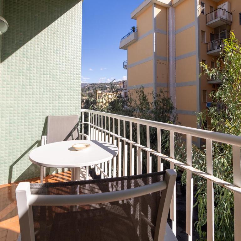 Orange Suites - De Vivo Realty Sorrento - Camera Matrimoniale/Doppia con Letti Singoli con Balcone - 11