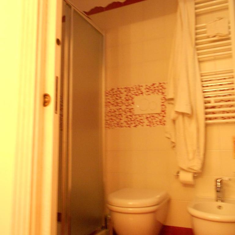 Bed & Breakfast da Fabio e Paola - Camera Tripla Superior - 6