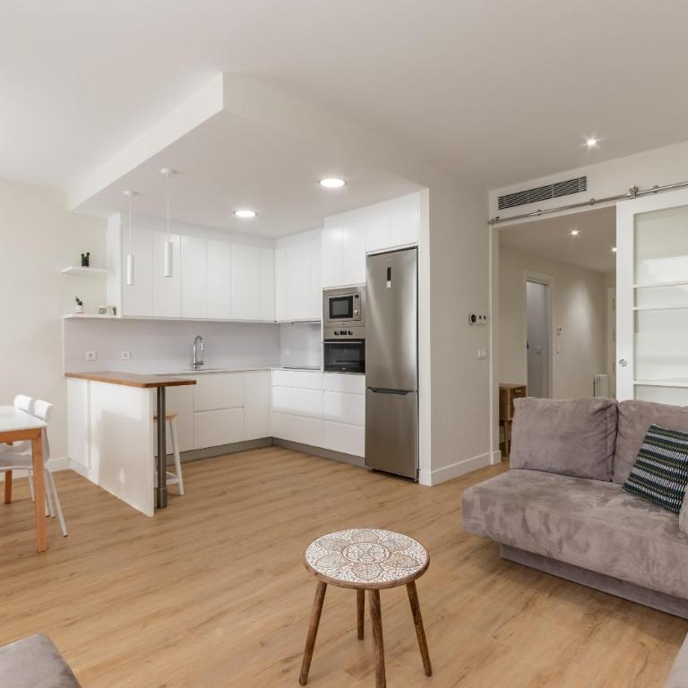 Nuevo y Luminoso en Plaza Moyua - Two-Bedroom Apartment - 9