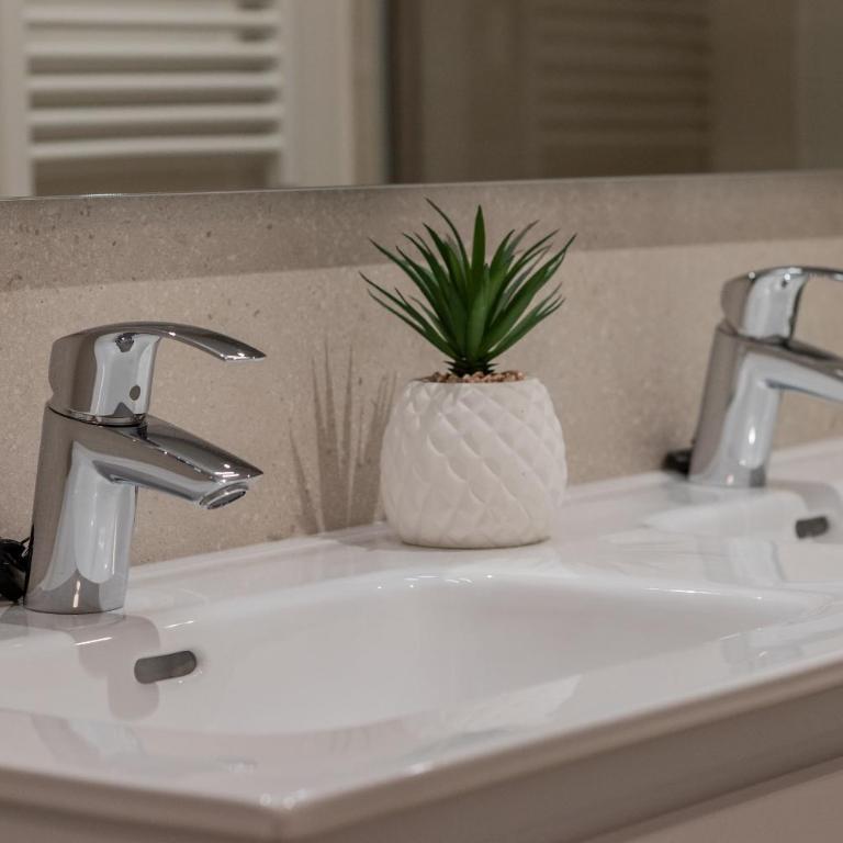 Nuevo y Luminoso en Plaza Moyua - Two-Bedroom Apartment - 17