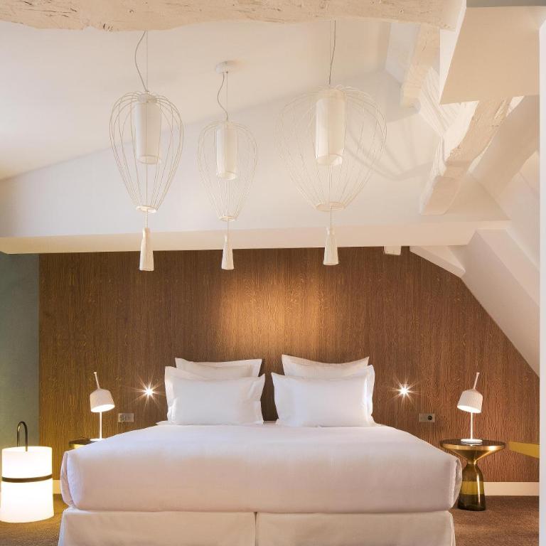 Hotel Dupond-Smith - Chambre Lit King-Size Deluxe - 9
