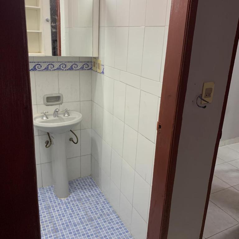 Hotel André - Single Room with Private Bathroom - 12