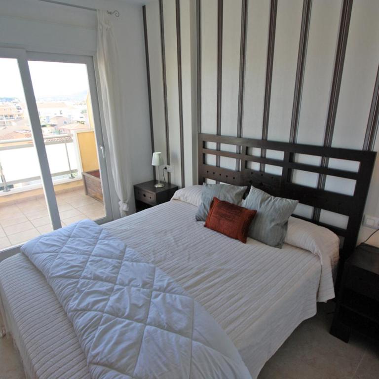 Carrer Salpa DIII Atico, 3 dormitorios, by Bookindenia - Apartamento de 3 dormitorios - 17