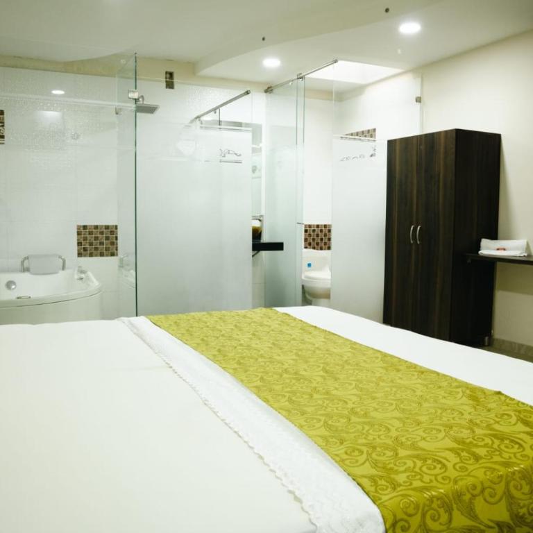 Hotel Diamante Real Cienaga - Suite con bañera de hidromasaje y cama grande - 7