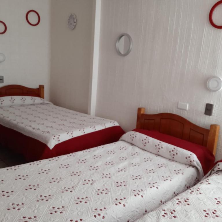 Residencial la Cabaña - Triple Room with Private Bathroom - 5