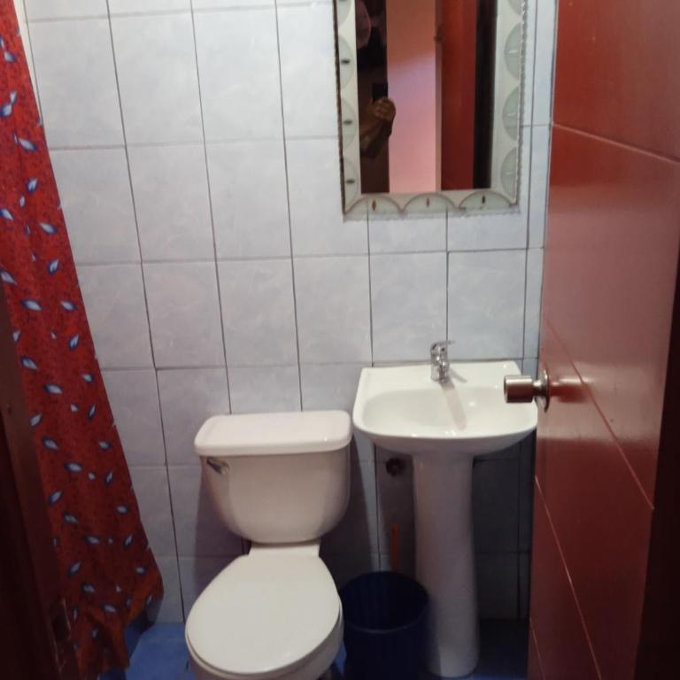 Residencial la Cabaña - Double Room with Private Bathroom - 6