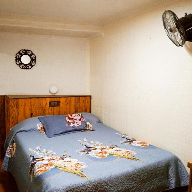 Residencial la Cabaña - Double Room with Private Bathroom - 1