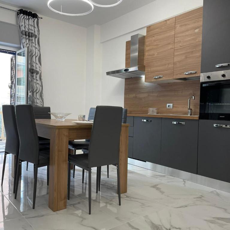 Mare di Roma - Appartamento con 2 Camere da Letto - 2
