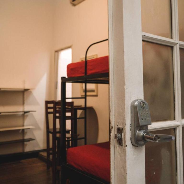 IDEAL SOCIAL Hostel - Cama en habitación compartida femenina de 6 camas - 3