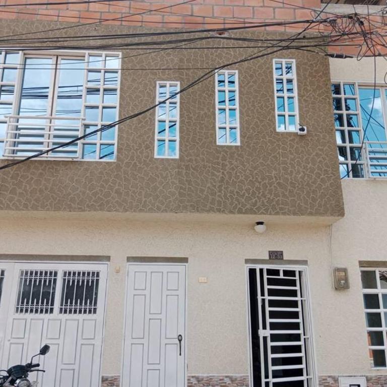 Hospedaje El Cerrito 2 - Apartamento con balcón - 1