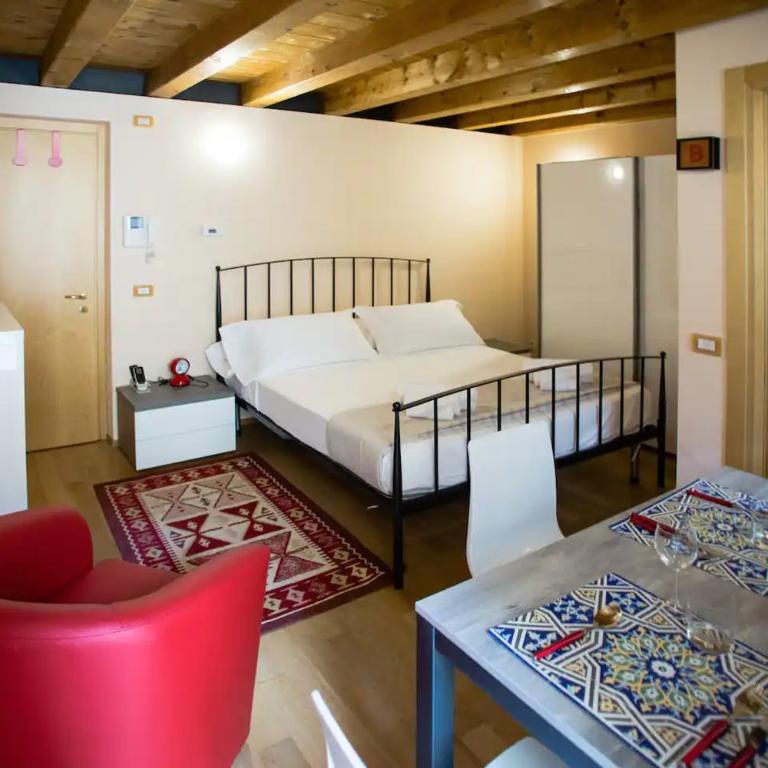 San Zeno Apartments - Monolocale con Giardino - Via Barbarani 13 - Palazzina Separata - 7
