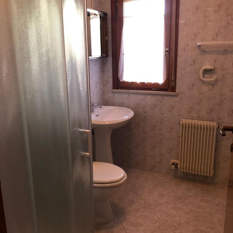 VIALE DEL SOLE - Appartamento con 2 Camere da Letto - 11