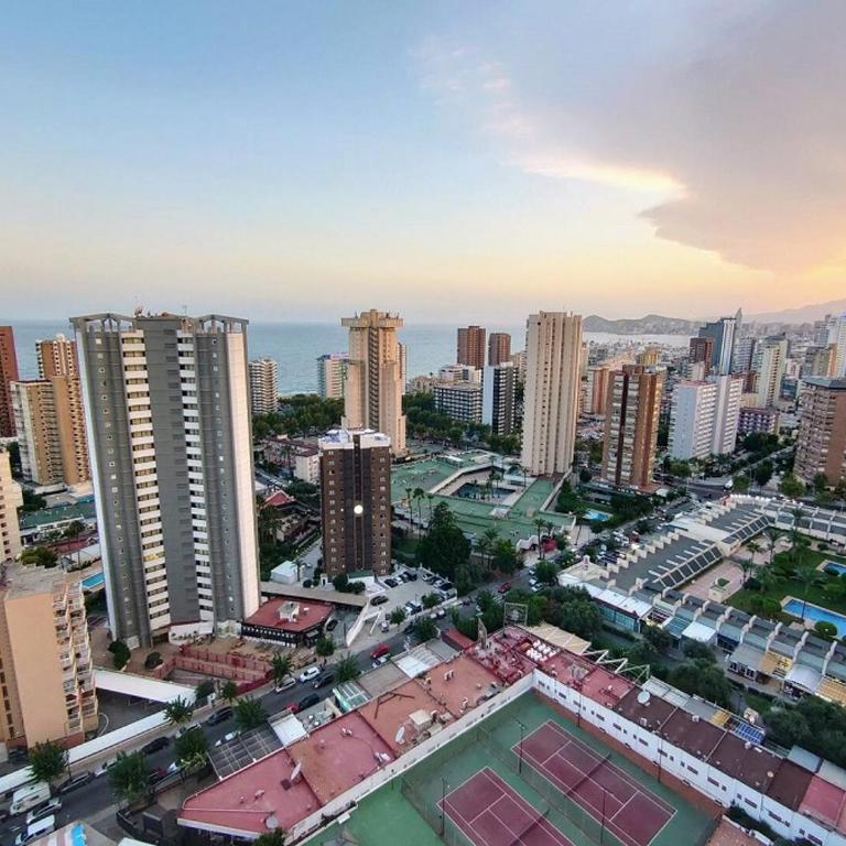 BENIDORM GEMELOS II ONE, impresionante vista - Two-Bedroom Apartment - 33