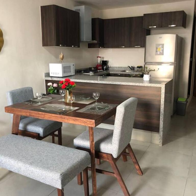 Be Central Departamento con alberca en el centro de Guadalaja - Two-Bedroom Apartment - 19
