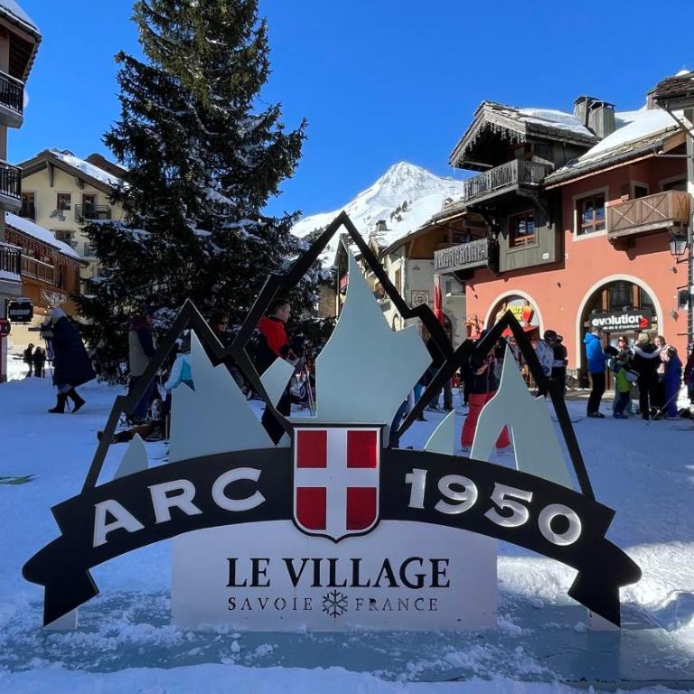 Arc 1950 - Appt 2CH - 6 pers - Rés 5* luxe - Piscine, sauna, hamman, jacuzzi - Classé 5 cristaux Paradiski - Apartment mit 2 Schlafzimmern - 25