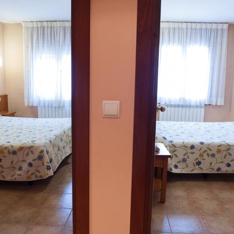 El Pilar - Habitación Familiar con baño compartido - 6
