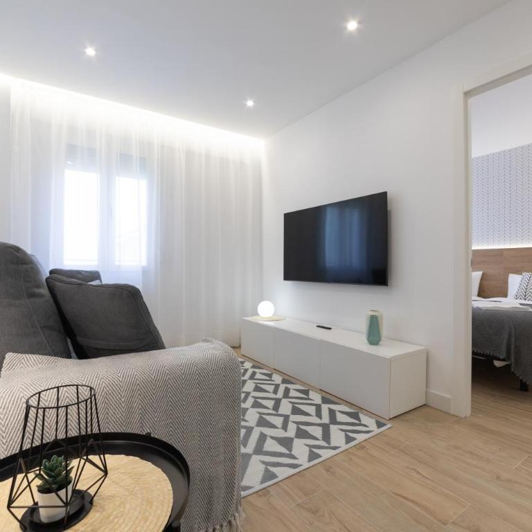 Apartamento con Aire Acondicionado Ayuntamiento Av de La Paz - Apartamento de 2 dormitorios - 1