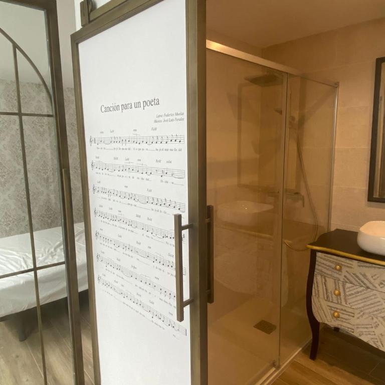 ATENEO CUENCA Suites con cocina en el casco histórico - Estudio Familiar - 18
