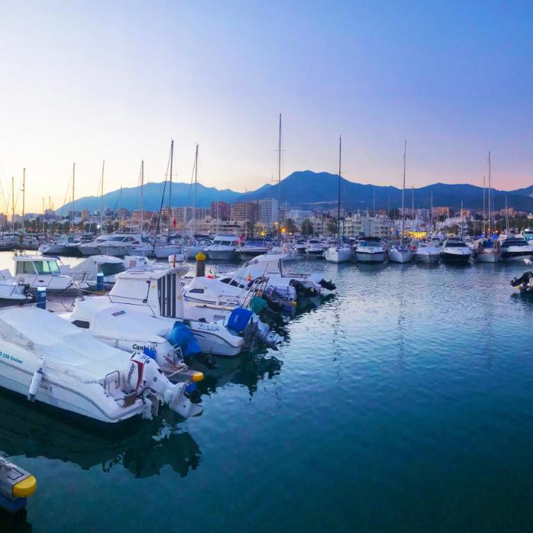 BENAL BEACH Sea View with Excellent Wifi - One-Bedroom Apartment - 75