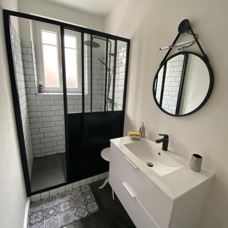 Proche du Stade Omnisports et à pied du Lac - Appartement 1 Chambre - 4