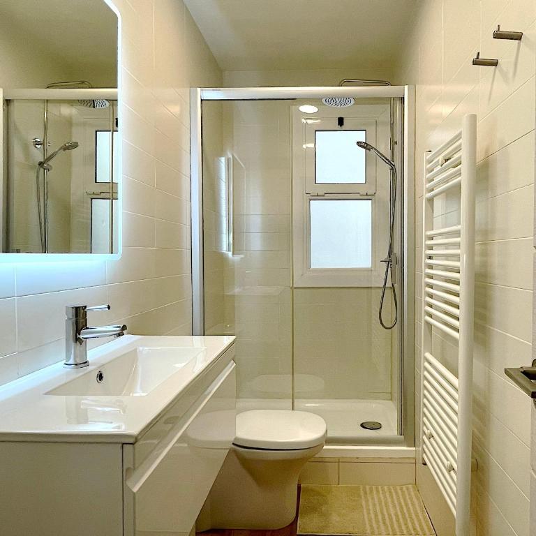Abbott apartment - 1 min from the beach - 100m2 - sleeps 8 - Apartamento de 3 dormitorios - 10