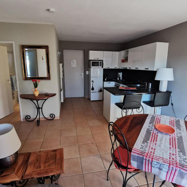 Bastidon Provencal - Maison 2 Chambres - 10