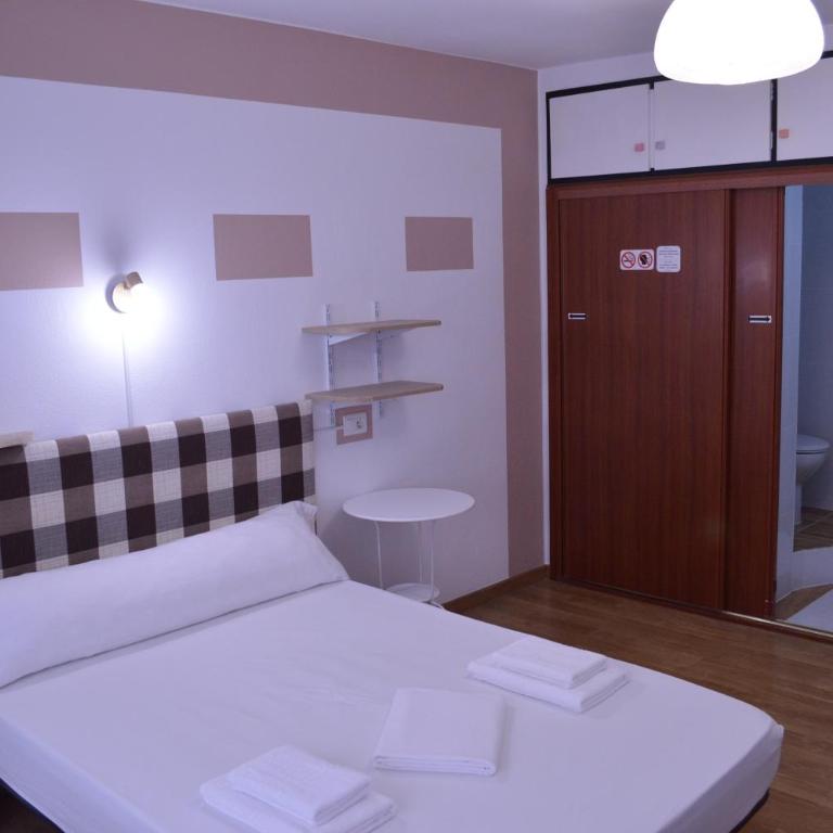ArArAt Hostel - Habitación Doble con baño privado - 13