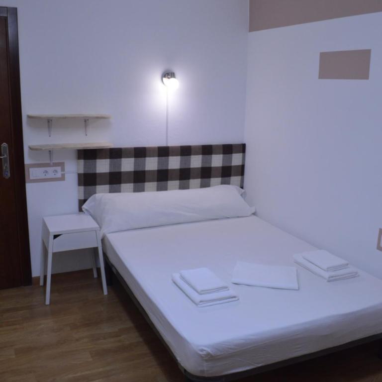 ArArAt Hostel - Habitación Doble Estándar con ducha - 9