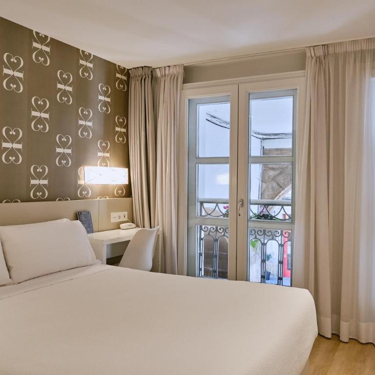 Hostal Suso - Habitación Estándar - 1 cama grande - 1