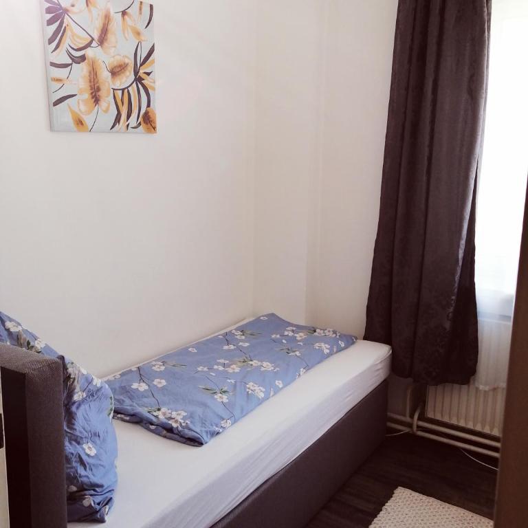 Betterhome Apartments am Stadion I Free Parking I Self Check-in - Familiensuite mit Balkon - 13