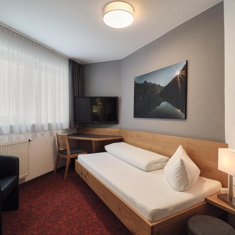 Hotel Garni & Aparthotel COLLINA - Einzelzimmer - 2