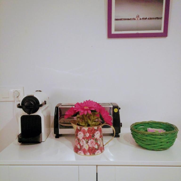 JUNTO AL PILAR - Three-Bedroom Apartment - 5