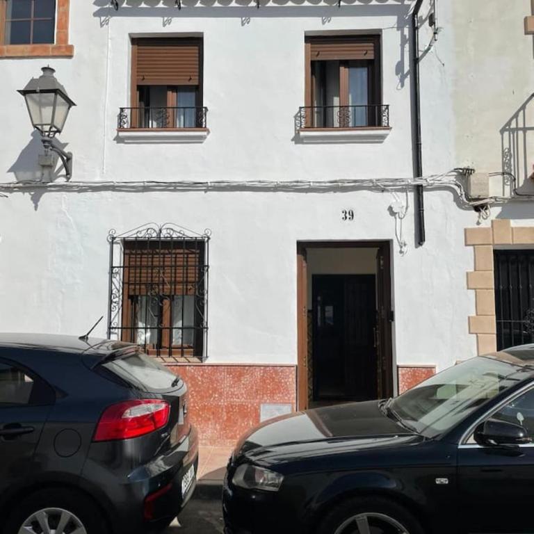 Cozy Town House With Terrace and Free Wifi - Casa de 2 dormitorios - 27