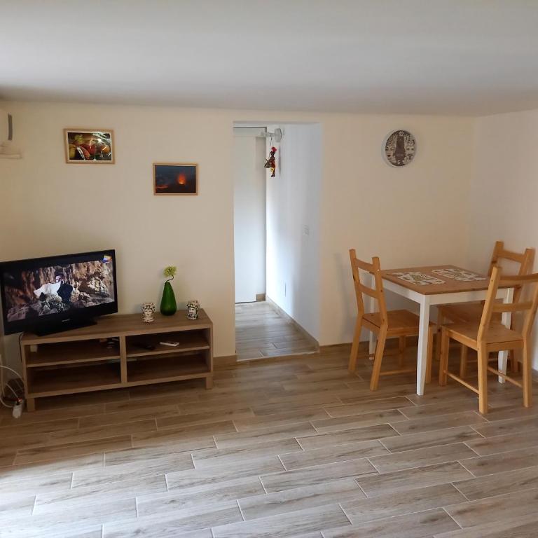 A casa di Nora - Appartamento con 1 Camera da Letto - 2