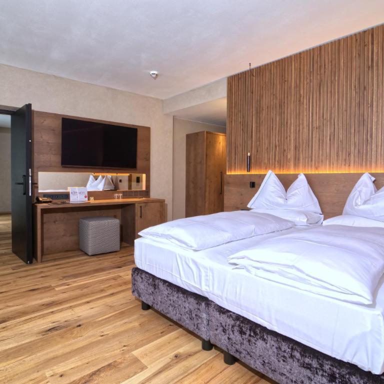 Bonfanti Design Hotel - Suite King con Balcone - 1