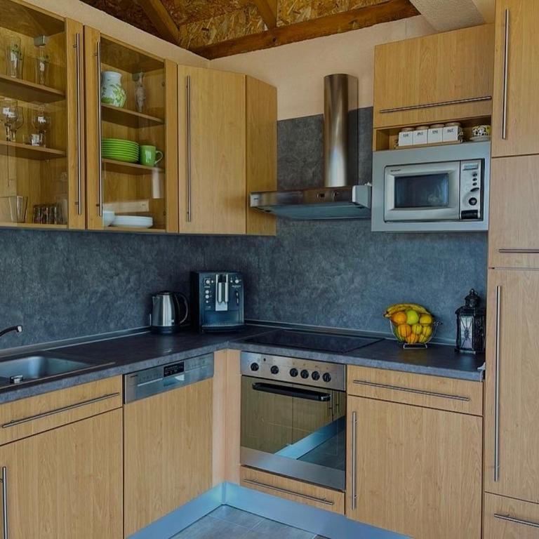 Crystal Račić - Three-Bedroom House - 15