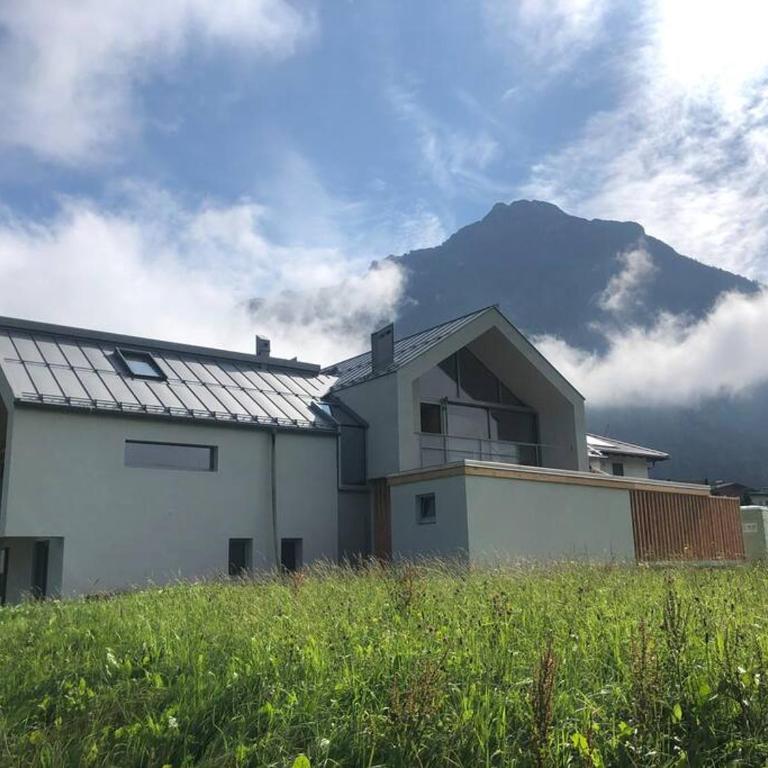 Modern Alpine Penthouse with Lake View - Ferienhaus - 43