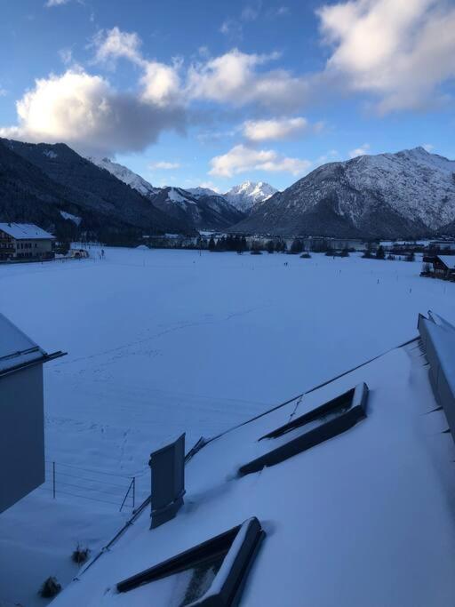 Modern Alpine Penthouse with Lake View - Ferienhaus - 29