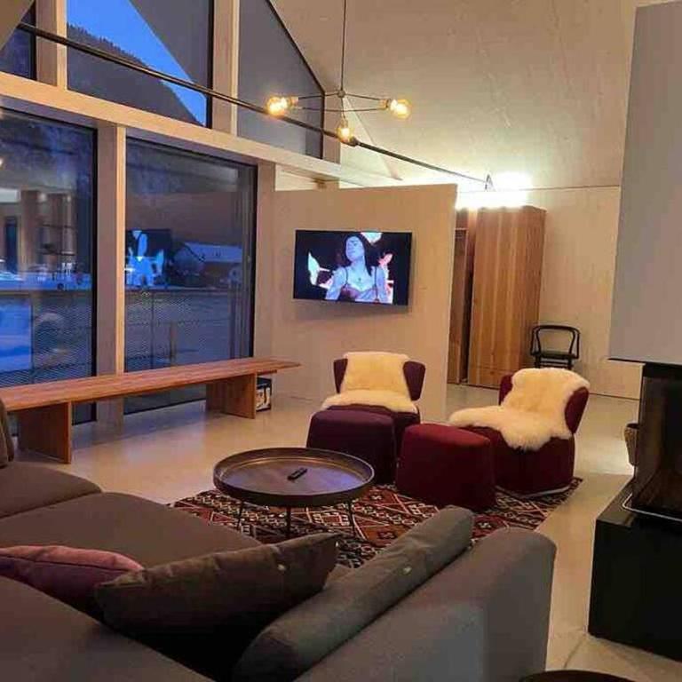 Modern Alpine Penthouse with Lake View - Ferienhaus - 86