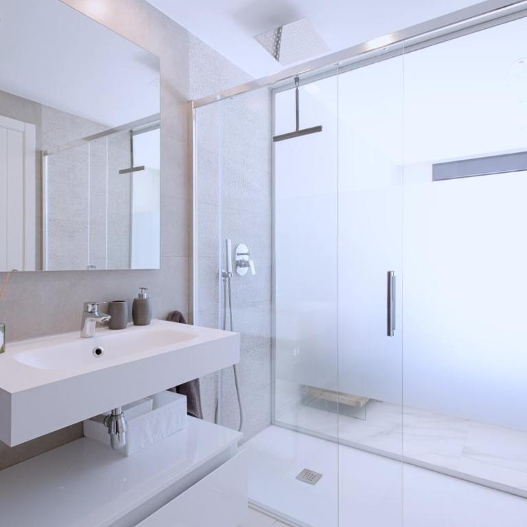 Contemporary apartment 8 min to Puerto Banus - Apartamento de 2 dormitorios - 14