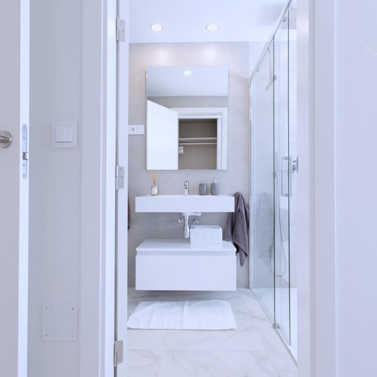 Contemporary apartment 8 min to Puerto Banus - Apartamento de 2 dormitorios - 16