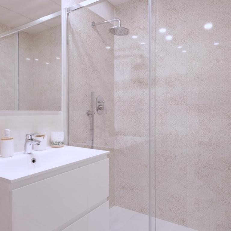 Contemporary apartment 8 min to Puerto Banus - Apartamento de 2 dormitorios - 35